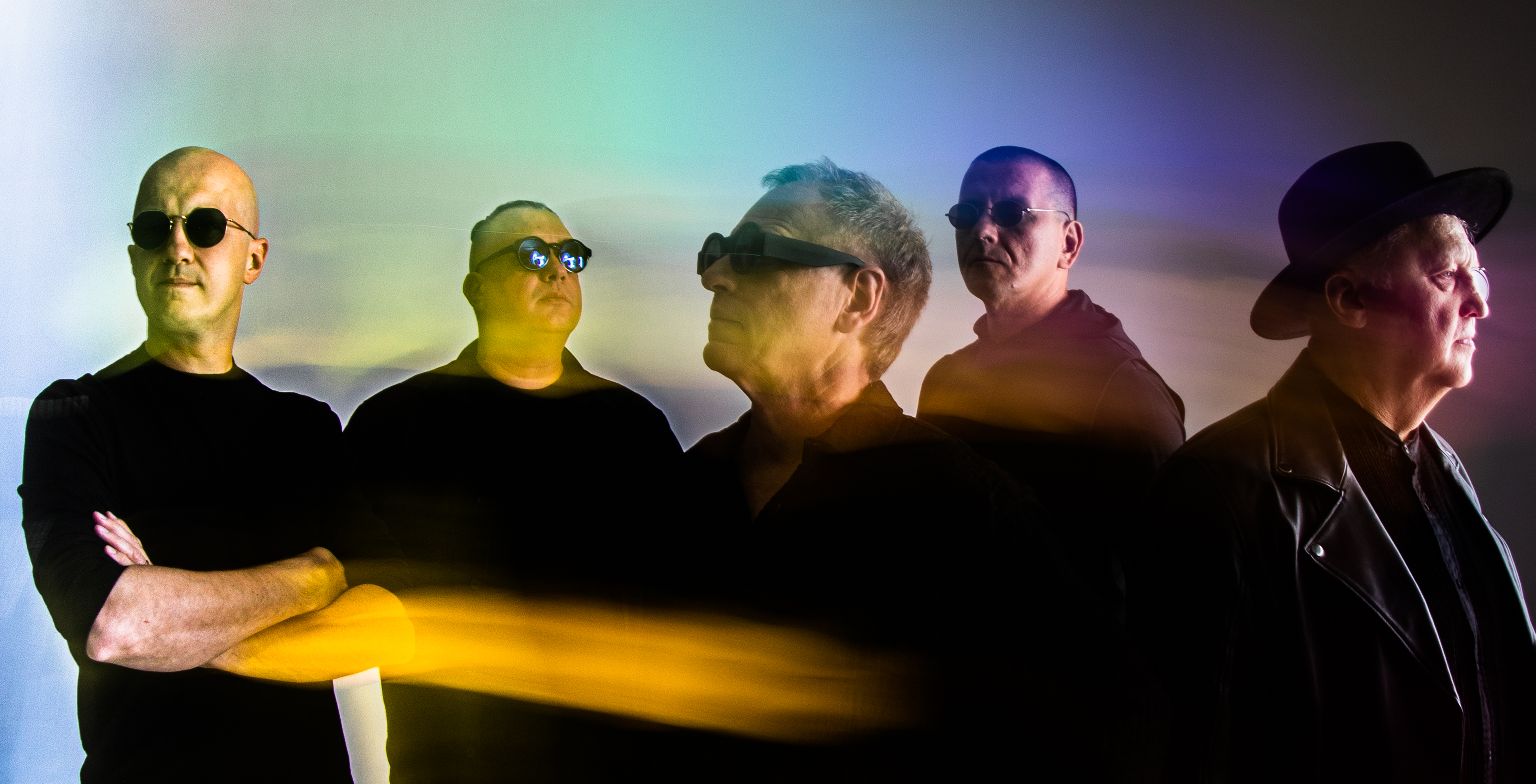 Grupa “Lādezers” izsludina koncerttūri “Zemūdenes”